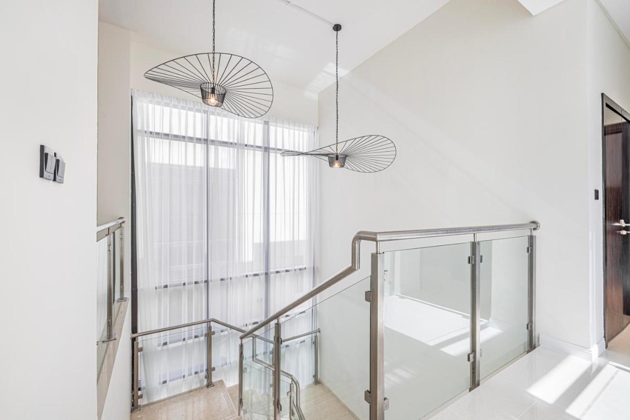 Daniels Golf Course 5br With Private Pool Dubai