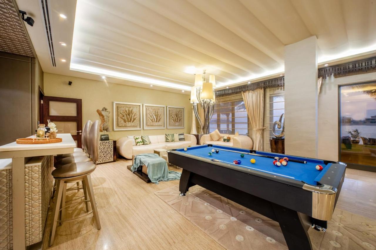Manzil - Ultra Luxury 6br Signature With Pool, Theatre And Beach Access In Palm Jumeirah