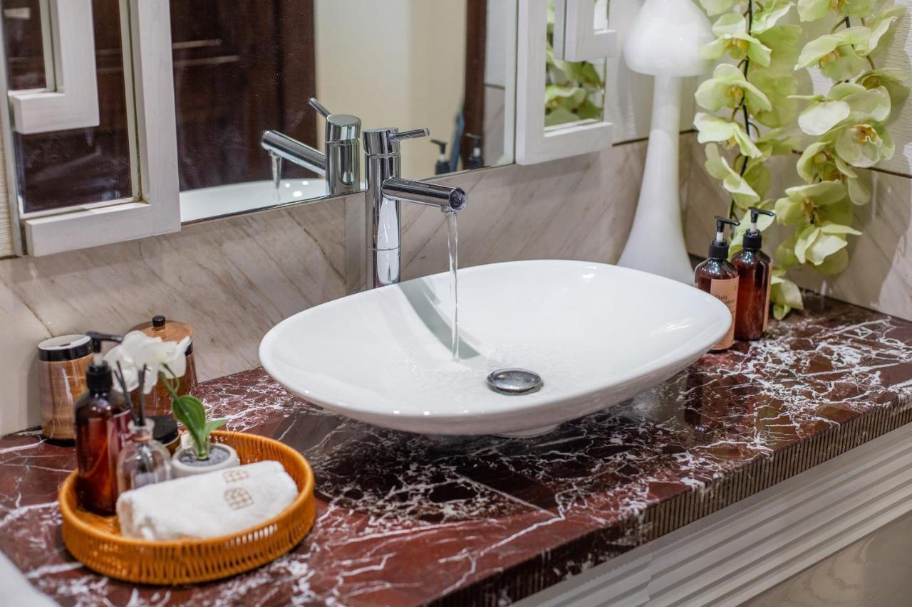 Manzil - Ultra Luxury 6br Signature With Pool, Theatre And Beach Access In Palm Jumeirah * Dubaï