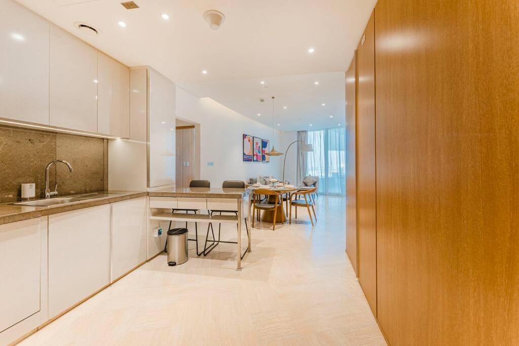 High Floor Five Sky In Jvc With Private Pool Dubaï