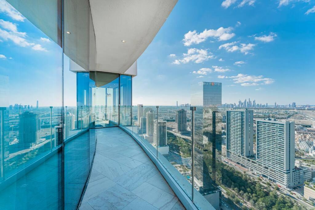 High Floor Five Sky In Jvc With Private Pool Dubaï