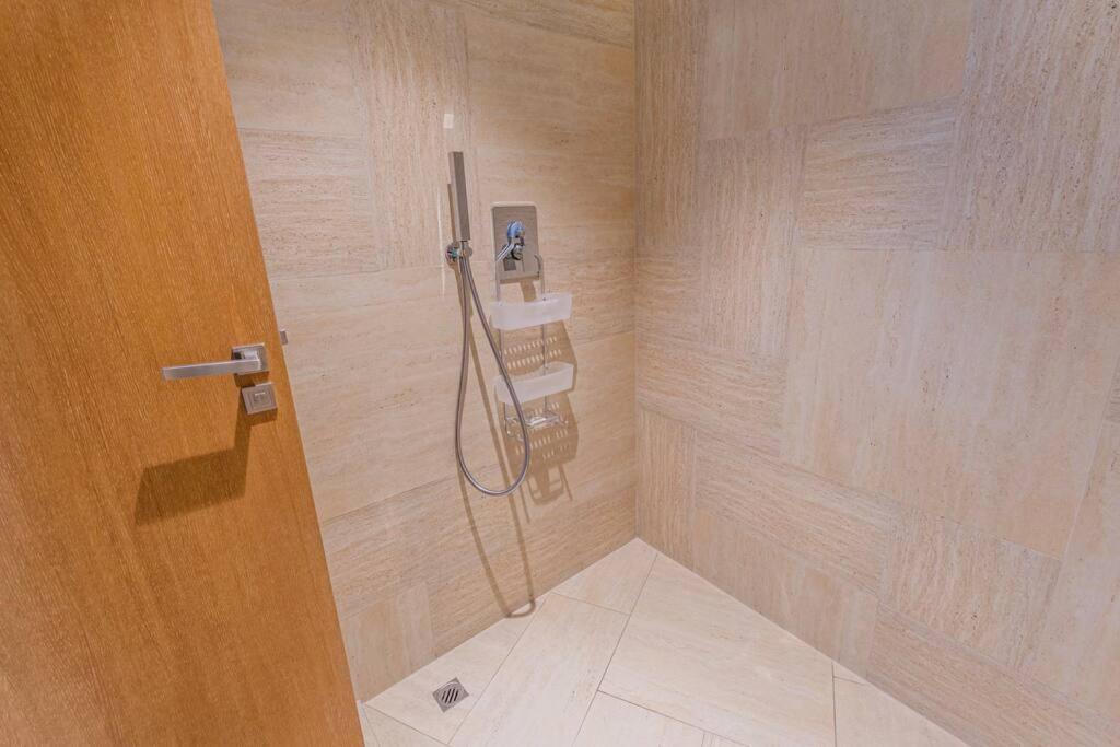 High Floor Five Sky In Jvc With Private Pool Apartamento Dubai