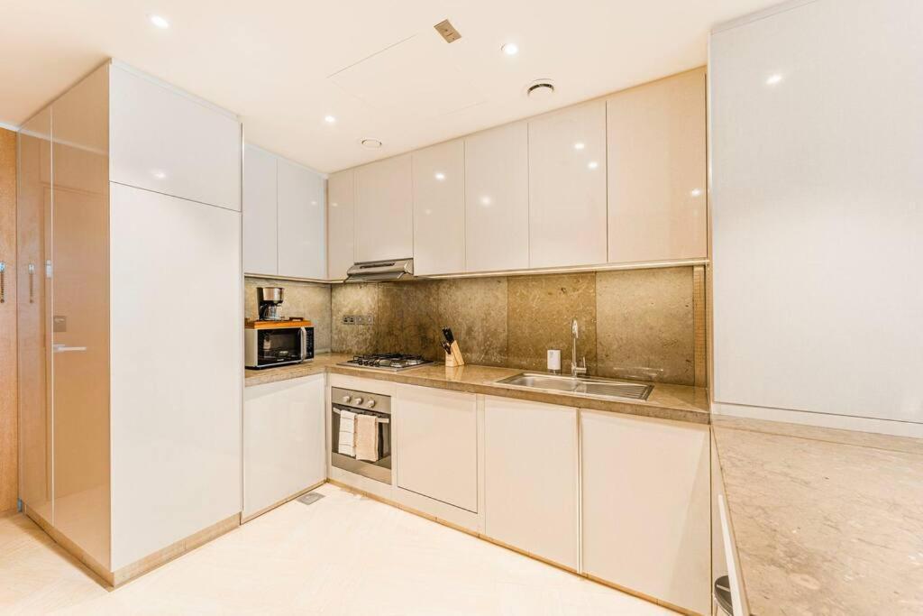 High Floor Five Sky In Jvc With Private Pool Apartamento Dubai