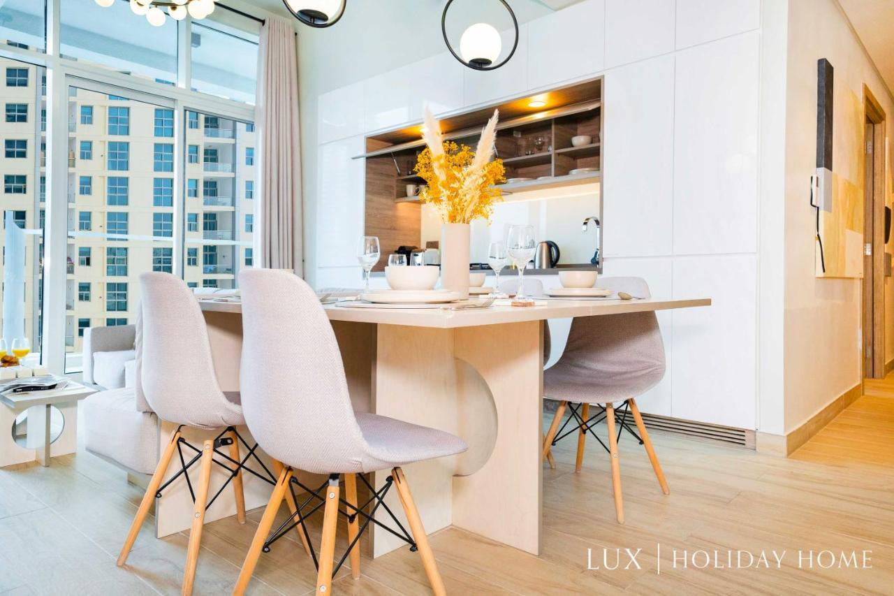 Lux The Modern Marina 2 Bed Apartemen