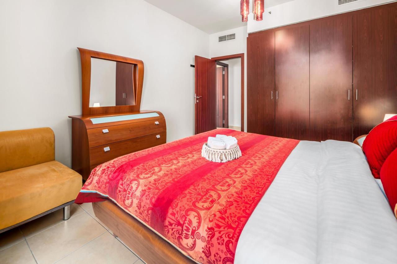 Lovely 2-bed In Jbr - 5 Mins From - Palm View! Appartamento