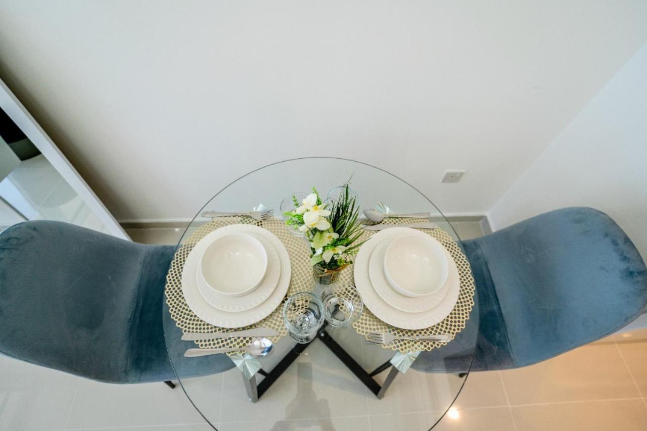 Tanin - At Damac Hills Carson Tower C Apartamento Dubái