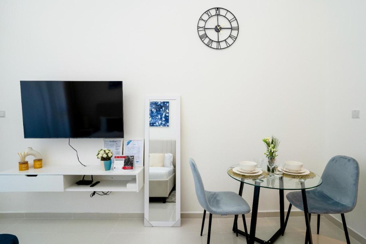 Tanin - At Damac Hills Carson Tower C Apartamento
