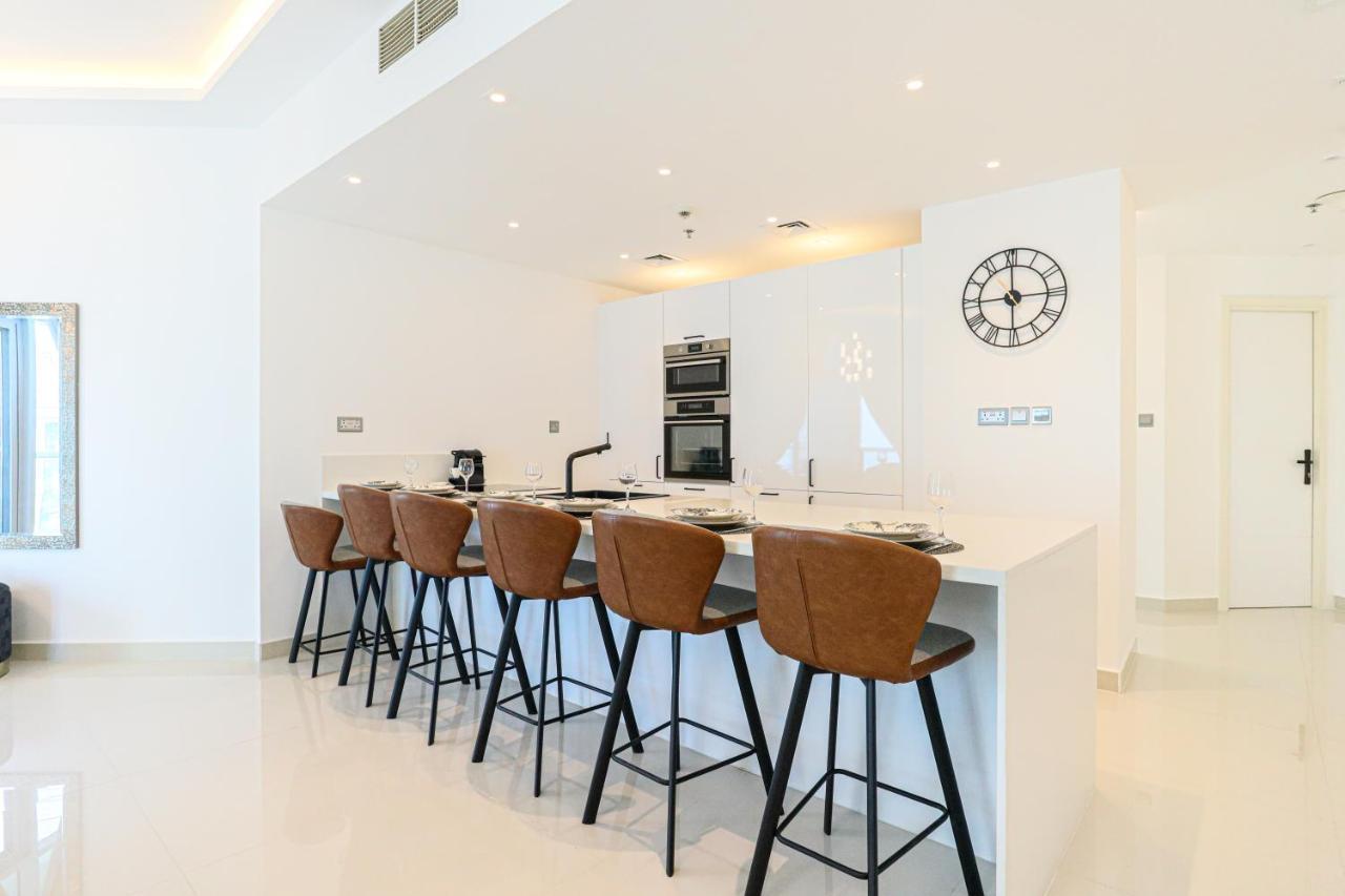 Apartment Higuests - Luxurious High-rise With Stunning Views