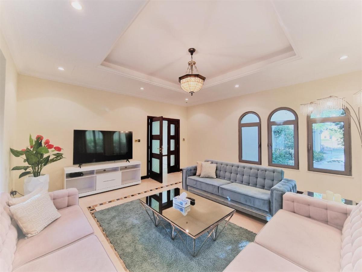 Palm Jumeirah Stunning 4bhk Vilă