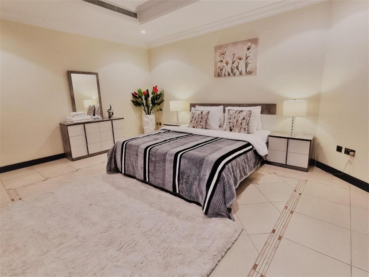 Palm Jumeirah Stunning 4bhk Vilă *