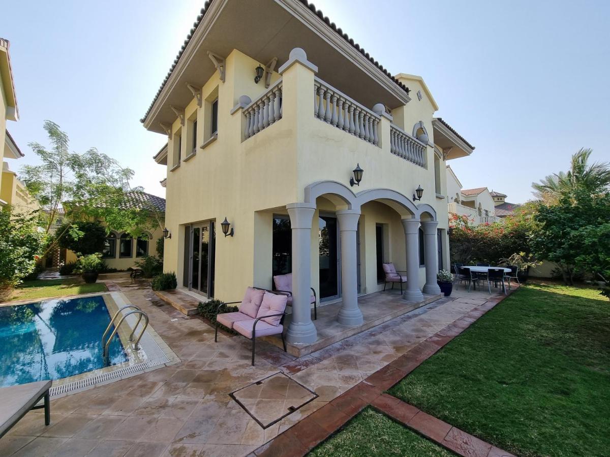 Vilă Palm Jumeirah Stunning 4bhk *