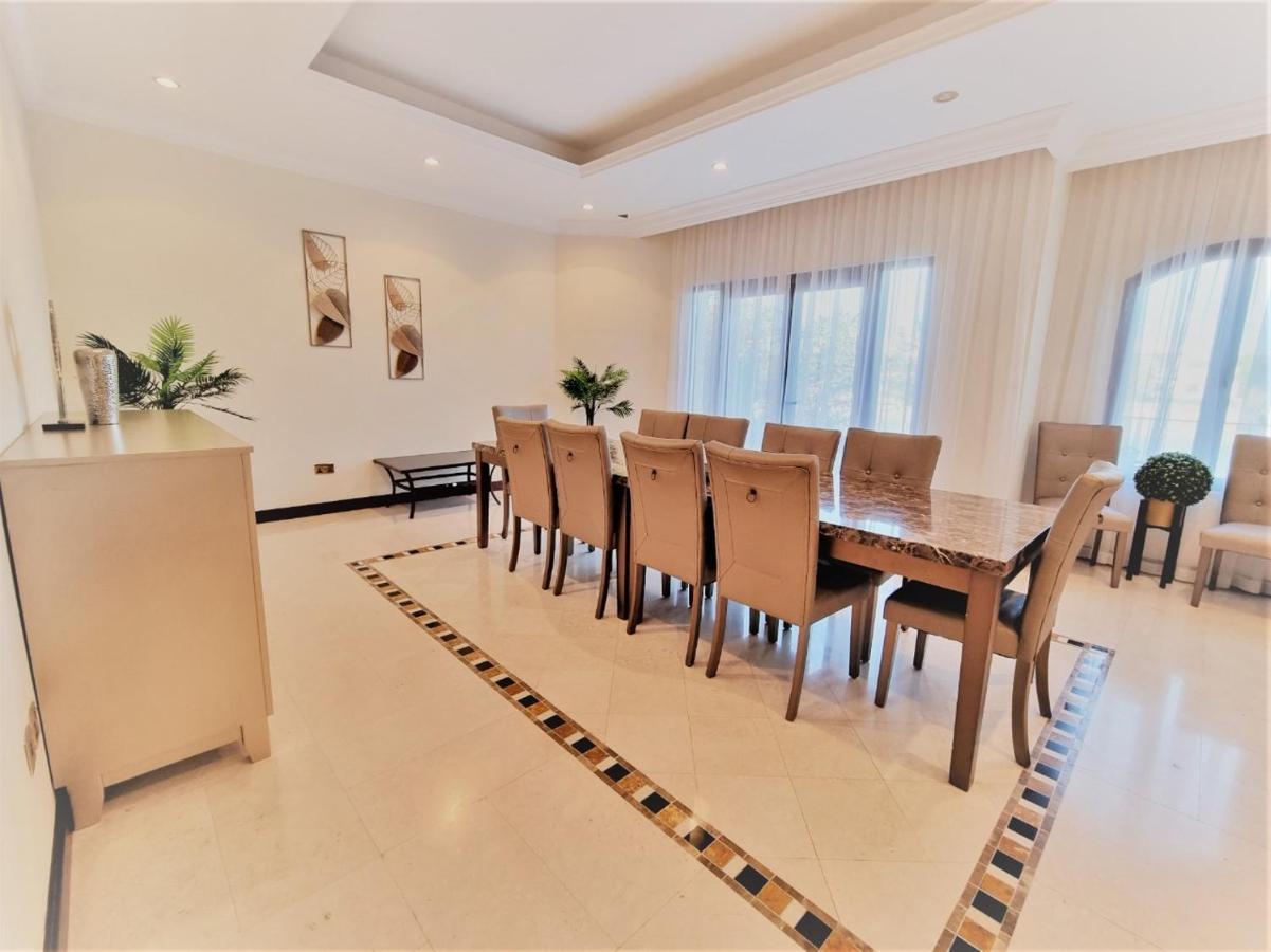 Palm Jumeirah Stunning 4bhk Vilă