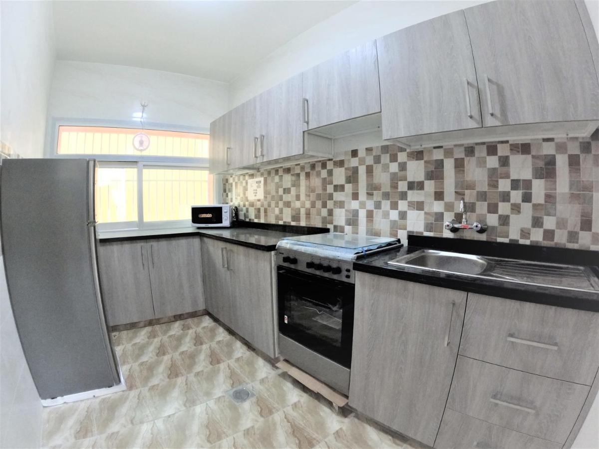 Hor Al Anz Star - *