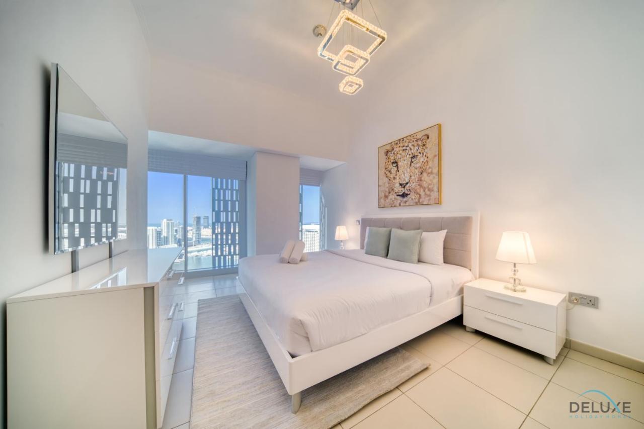 Sea Views From Living To Bedroom Perfect For Staycation, Marina By Deluxe Homes