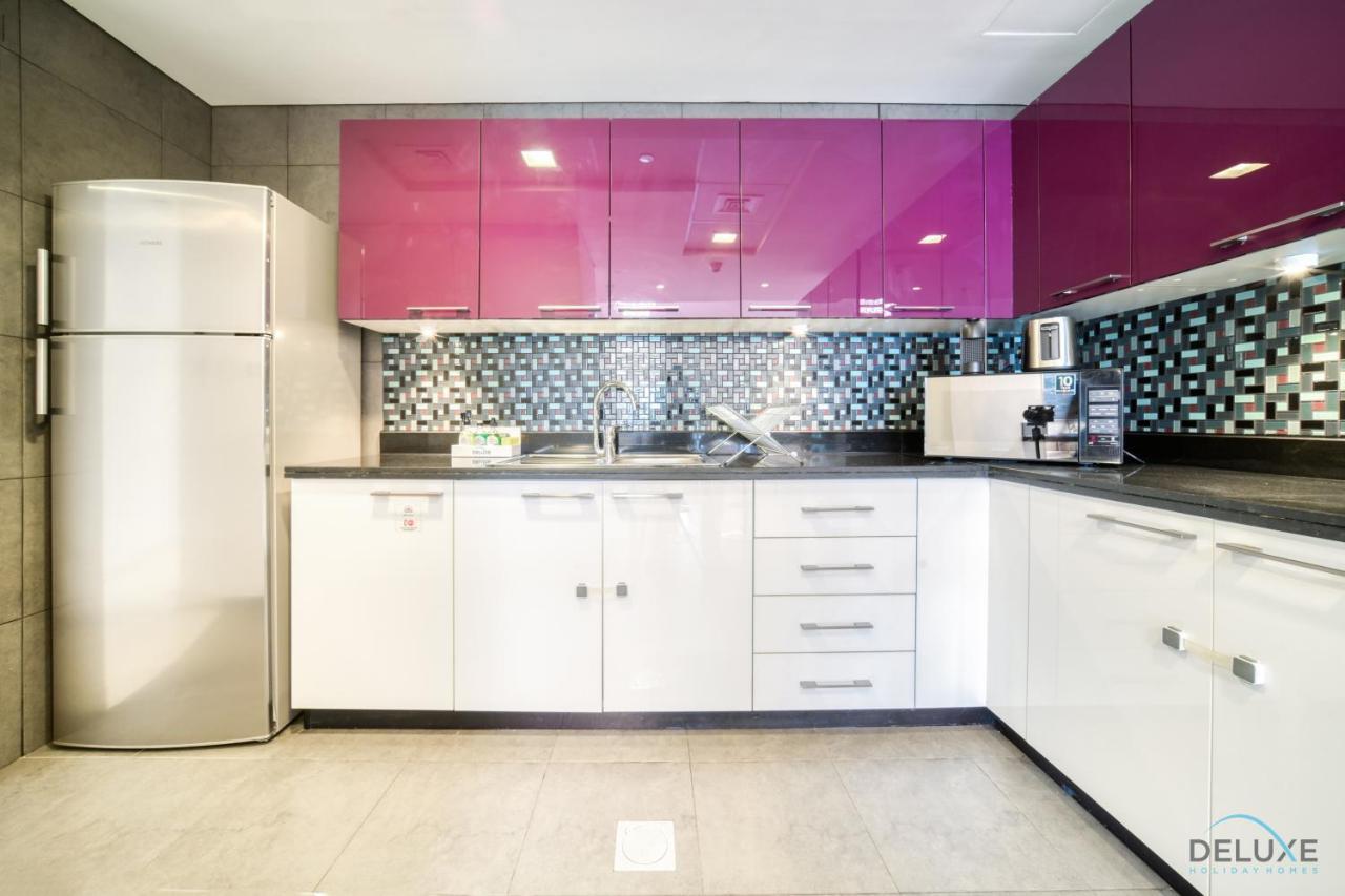 Sea Views From Living To Bedroom Perfect For Staycation, Marina By Deluxe Homes Appartamento