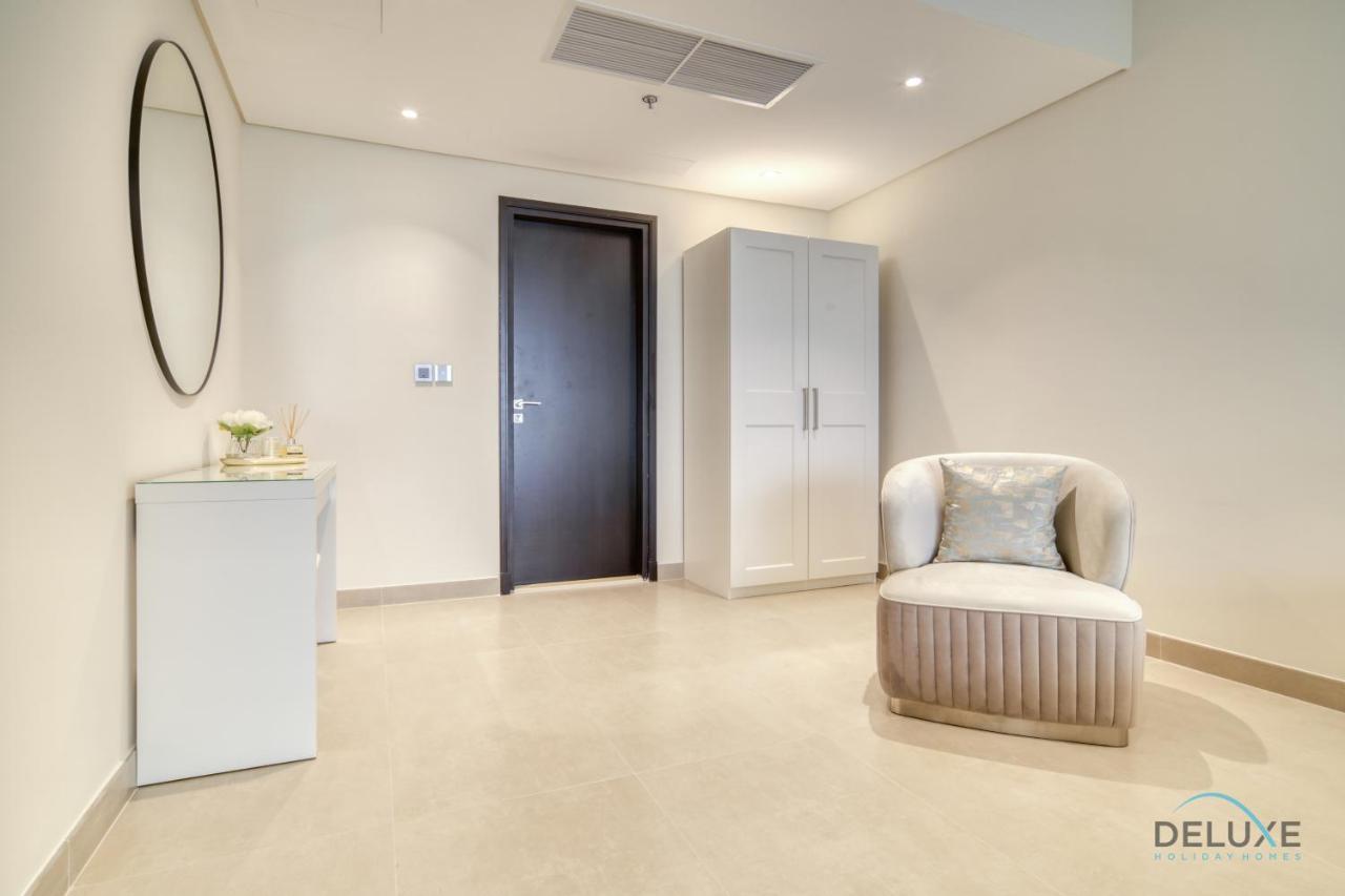 Immaculate 1br Atroyal Amwaj Residences North Palm Jumeirah By Deluxe Homes