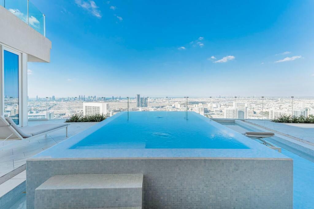High Floor Five Sky In Jvc With Private Pool Appartement *