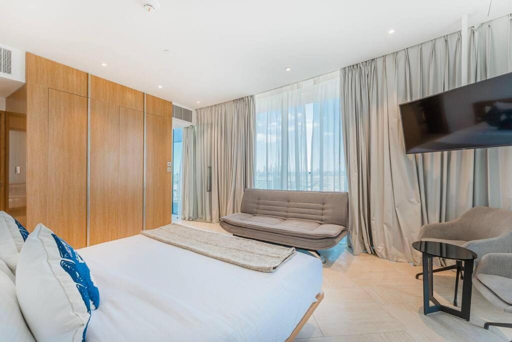 Appartement High Floor Five Sky In Jvc With Private Pool