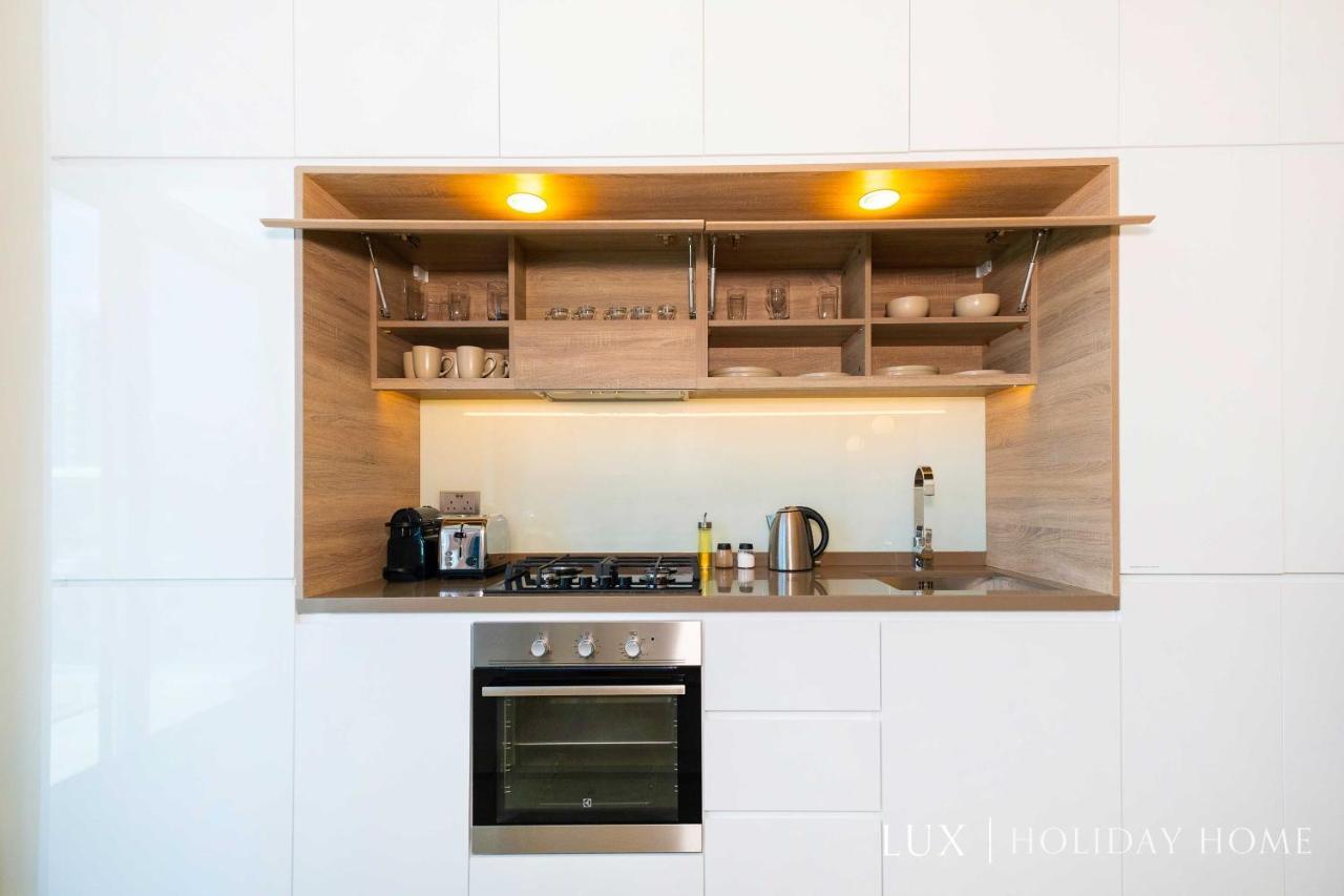 Lux The Modern Marina 2 Bed * Dubaï
