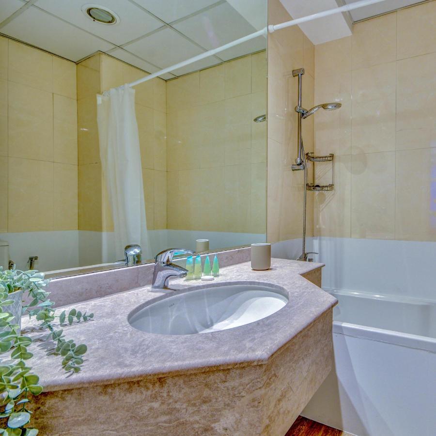 Dorrabay By Star Stays, Spacious & Modern Next To Marina And 5 Minutes Walk To Jbr Lägenhet Dubai