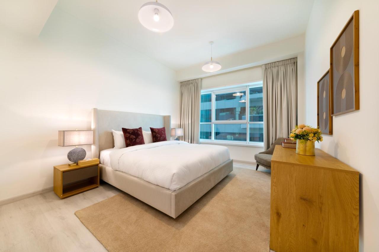 Maison Privee - Millennium Executive Tower Apartment *
