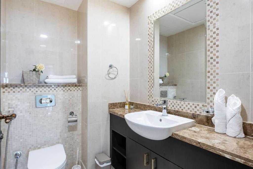 Balqis Residense Palm Jumeirah,pool, Beach, Floor, Full Sea View, Restaurants Apartamento