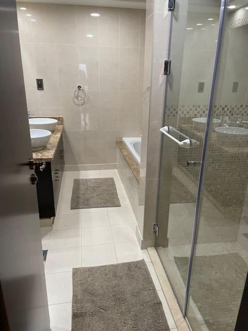 Apartamento Balqis Residense Palm Jumeirah,pool, Beach, Floor, Full Sea View, Restaurants