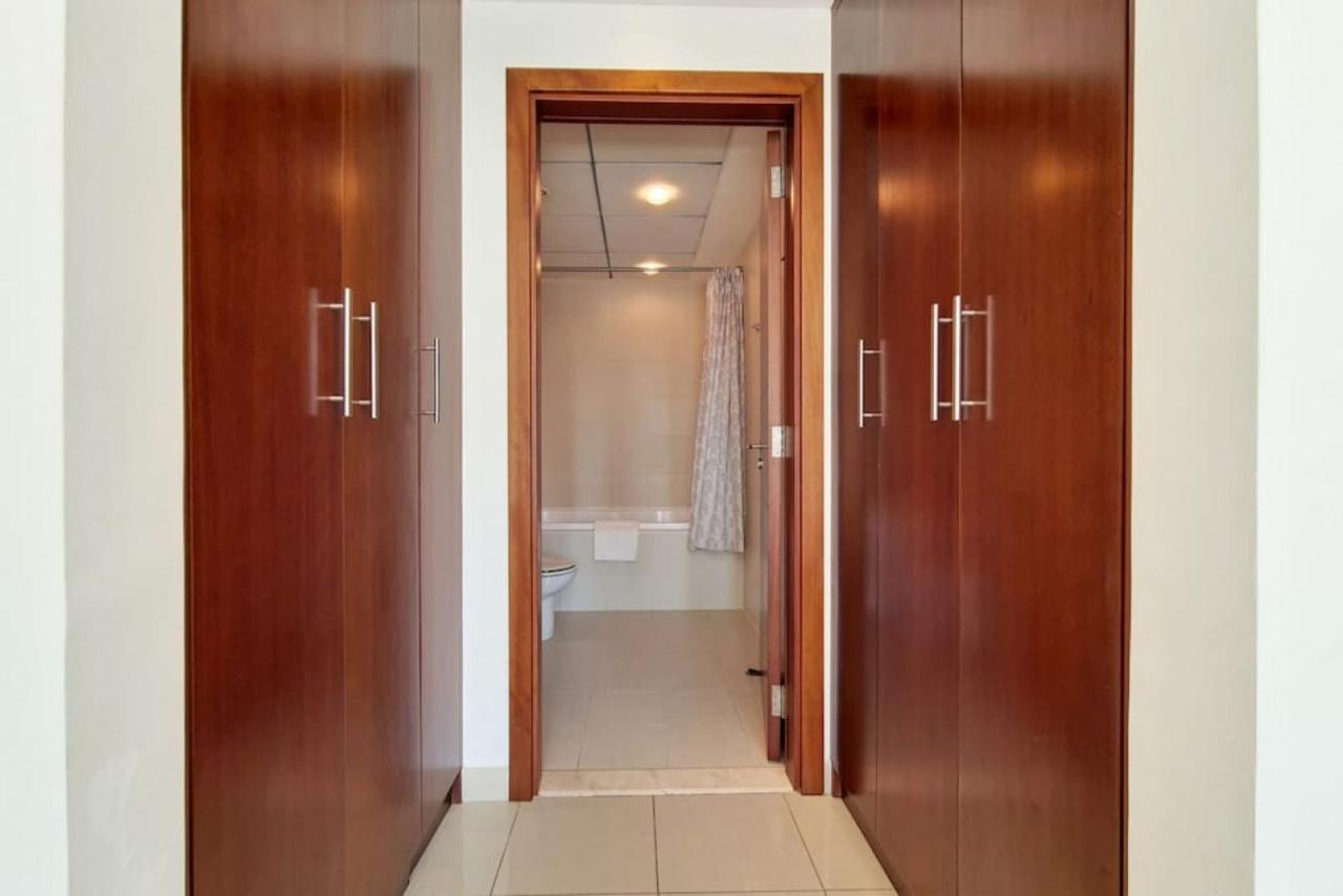 Standpoint A, Downtown - Contemporary One Bedroom Appartement *