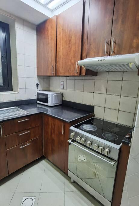 For Family & Friends 2 Bhk In Marina Apartment