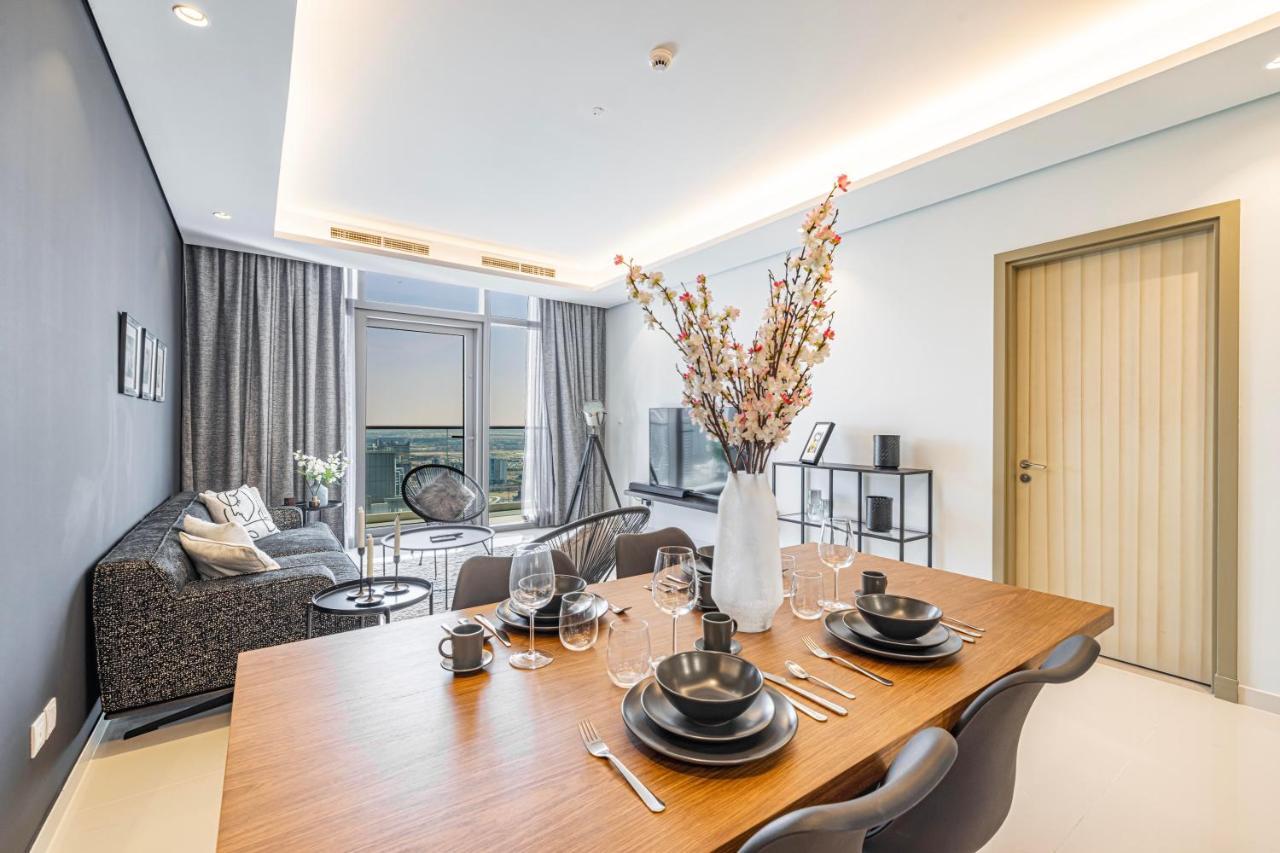 Daniels Burj Khalifa View 2br In Paramount Midtown Apartment