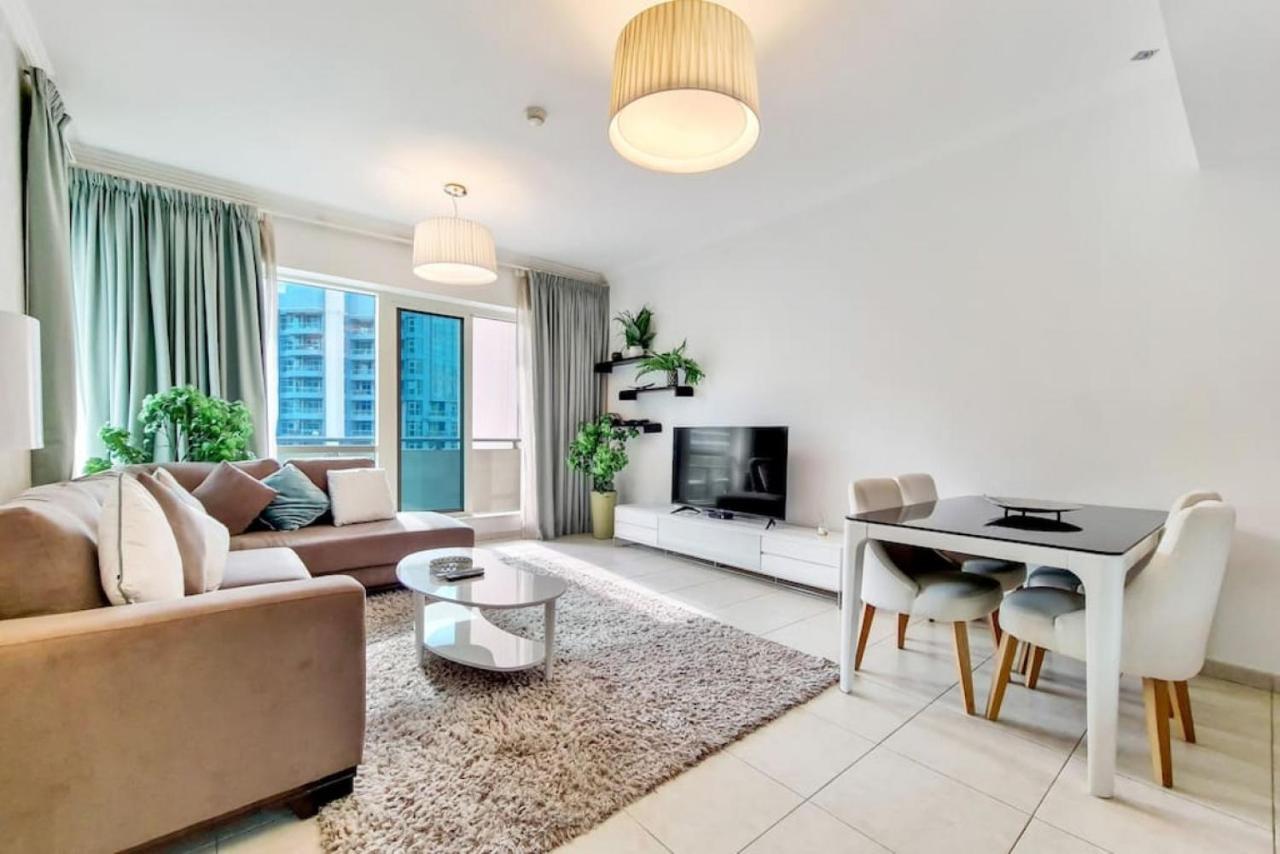 Al Majara 2, Marina - Tranquil One Bedroom Appartement *