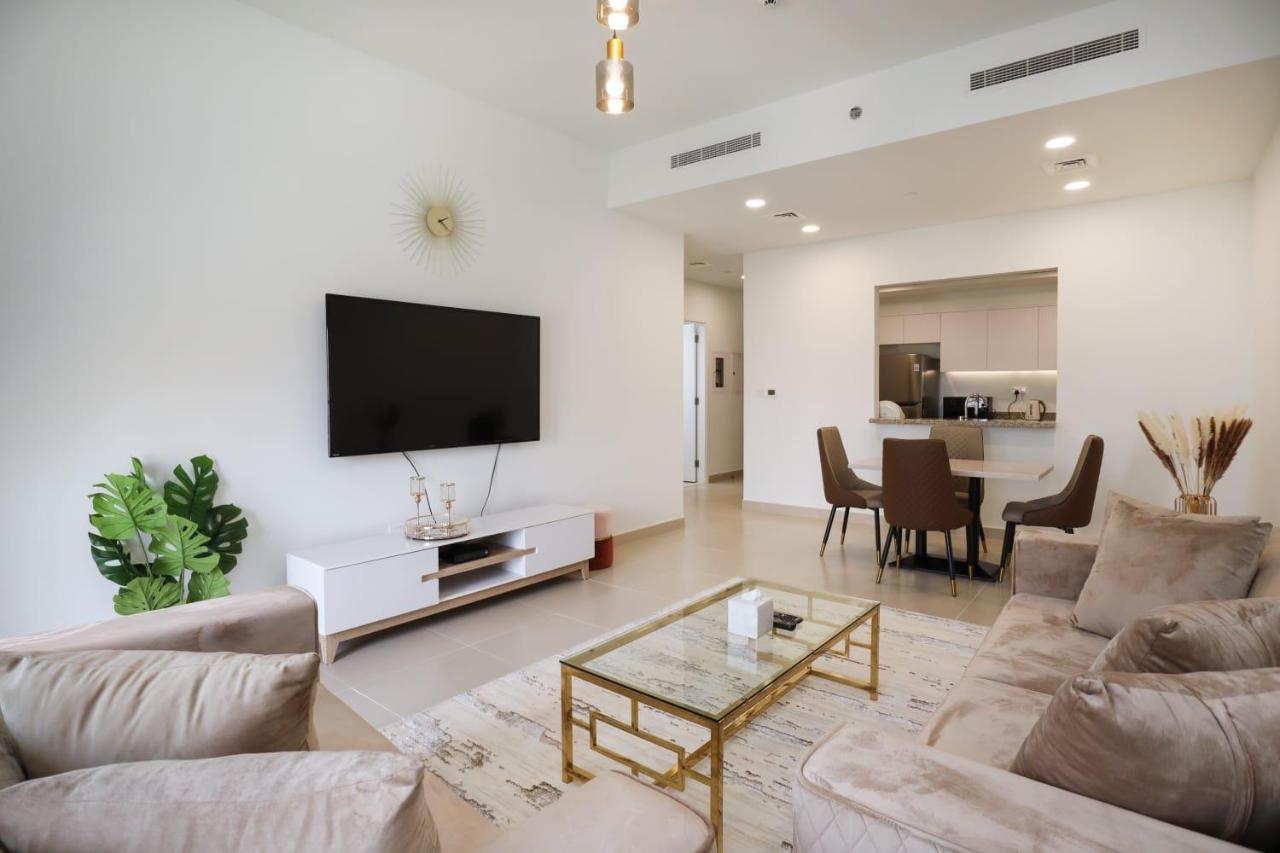 Luxurious 2 Bedroom + Maid With Burj Khalifa View Appartamento