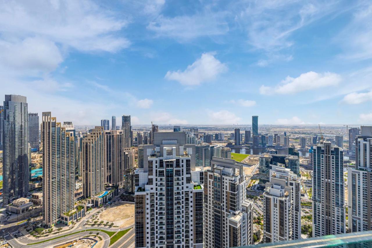 Daniels Burj Khalifa View 2br In Paramount Midtown Apartment