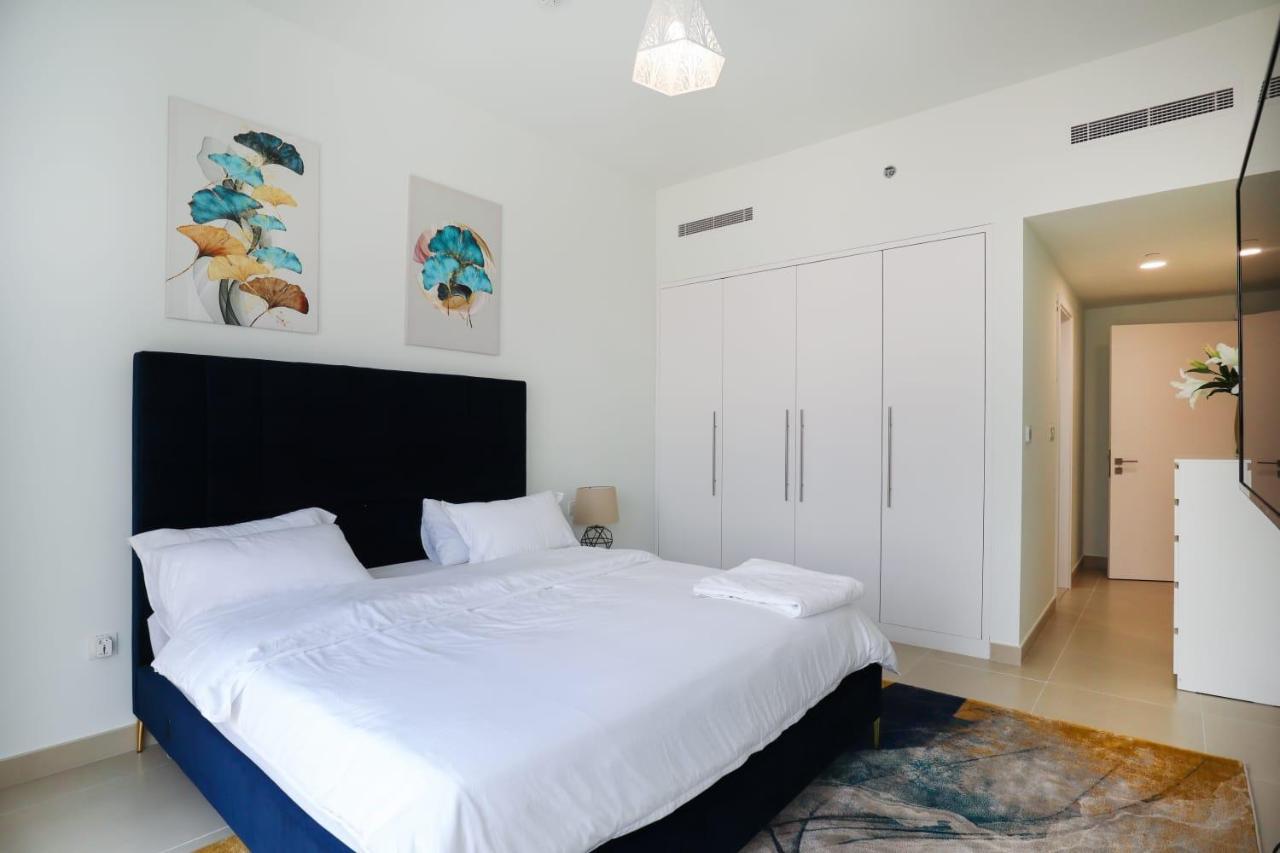 Luxurious 2 Bedroom + Maid With Burj Khalifa View *