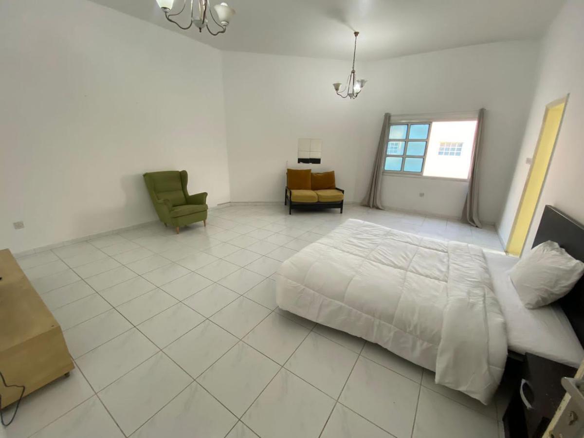 Comfortable Private In Compound Housing * Dubái