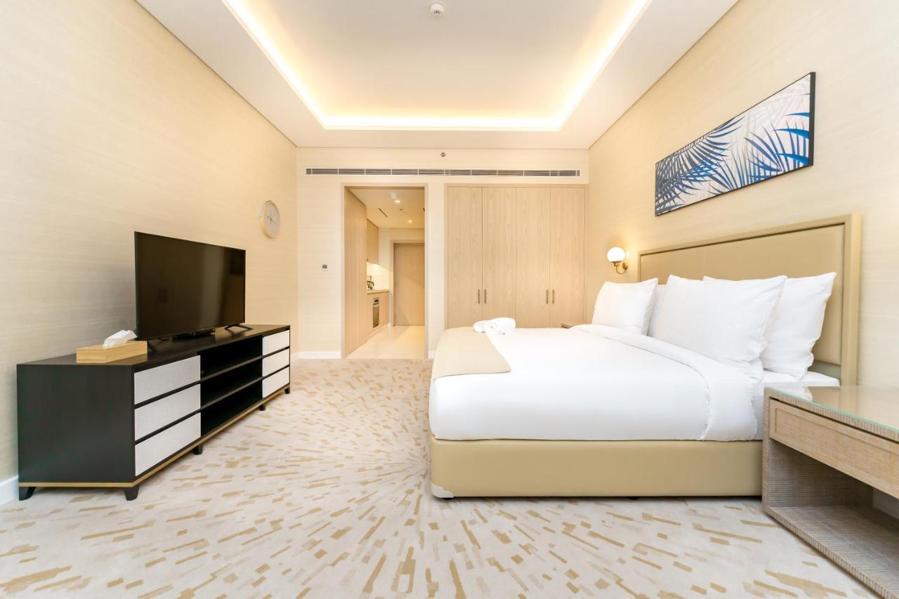 Fam Living - Palm Tower - Palm Jumeirah Views * Dubai