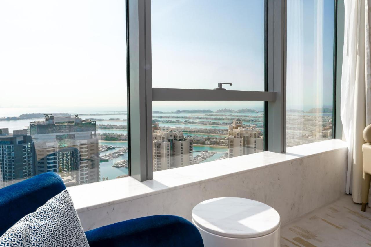 Fam Living - Palm Tower - Palm Jumeirah Views