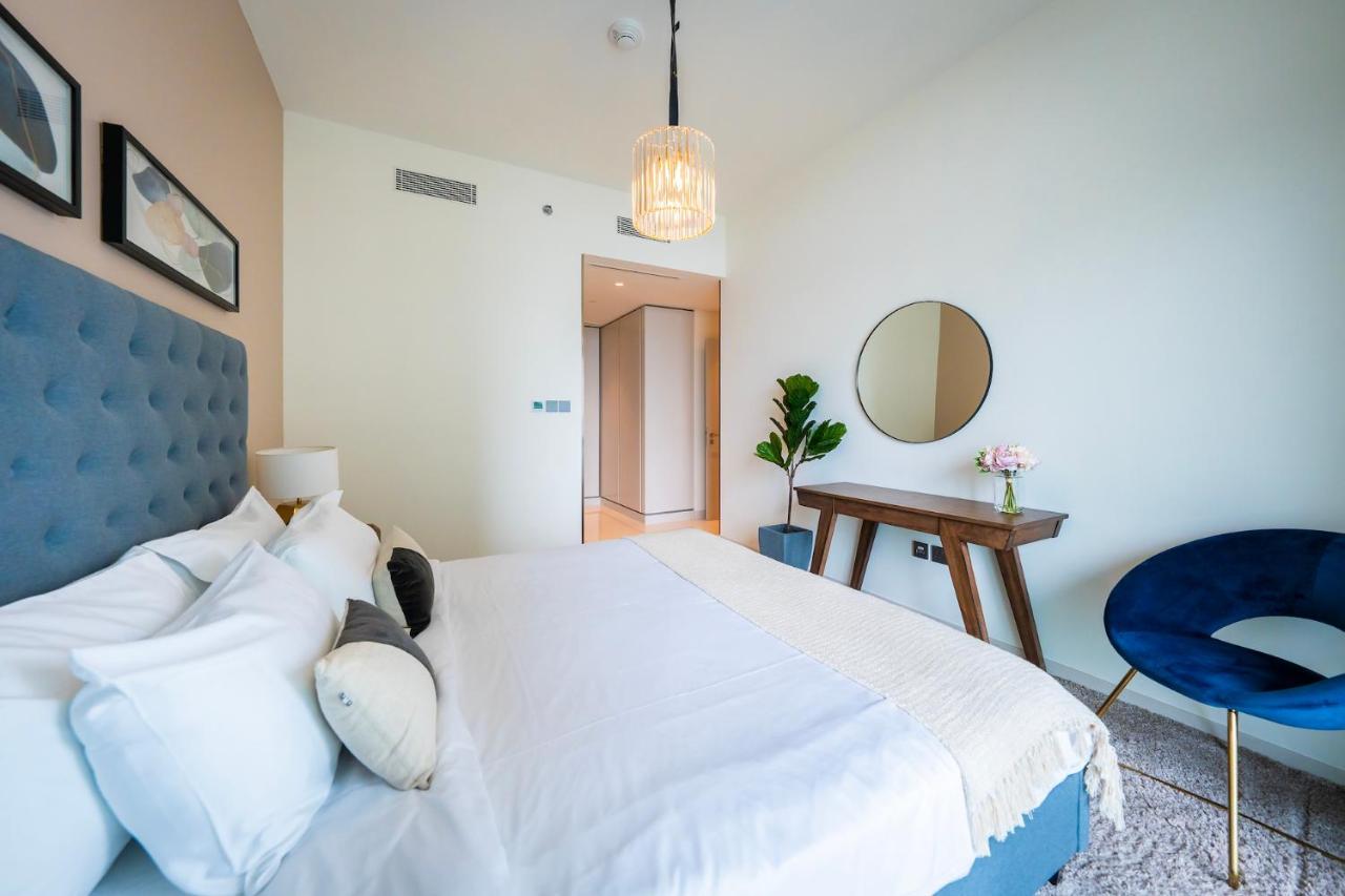 Appartement Glamorous 3br With Marina View Dubaï