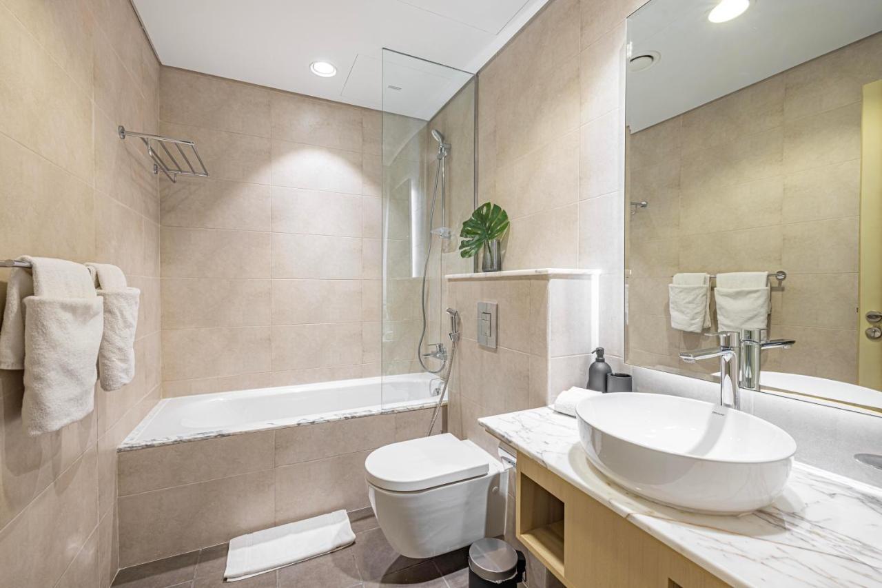Apartment Daniels Burj Khalifa View 2br In Paramount Midtown Dubai