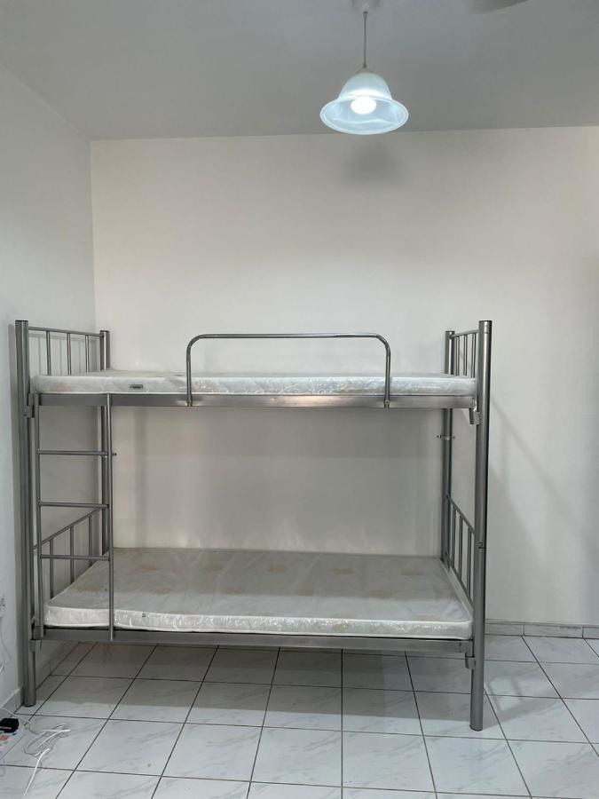 Hostal Brand New Boys 5 Min Walk From Burjuman Metro Station Exit-4 With Brand New Furnishings & Free Facilities *
