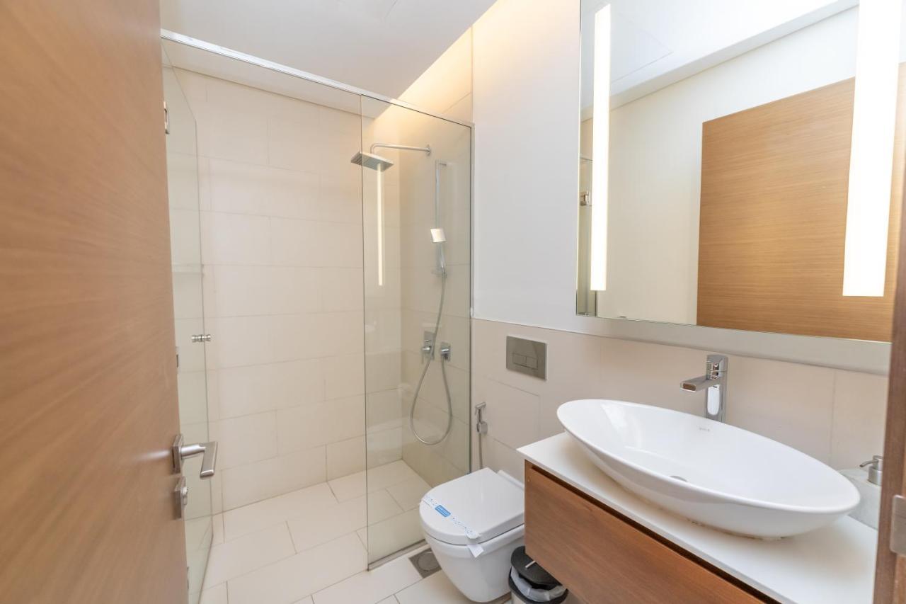 Fam Living Walk - Opposite Walk Mall - 2a Apartamento *