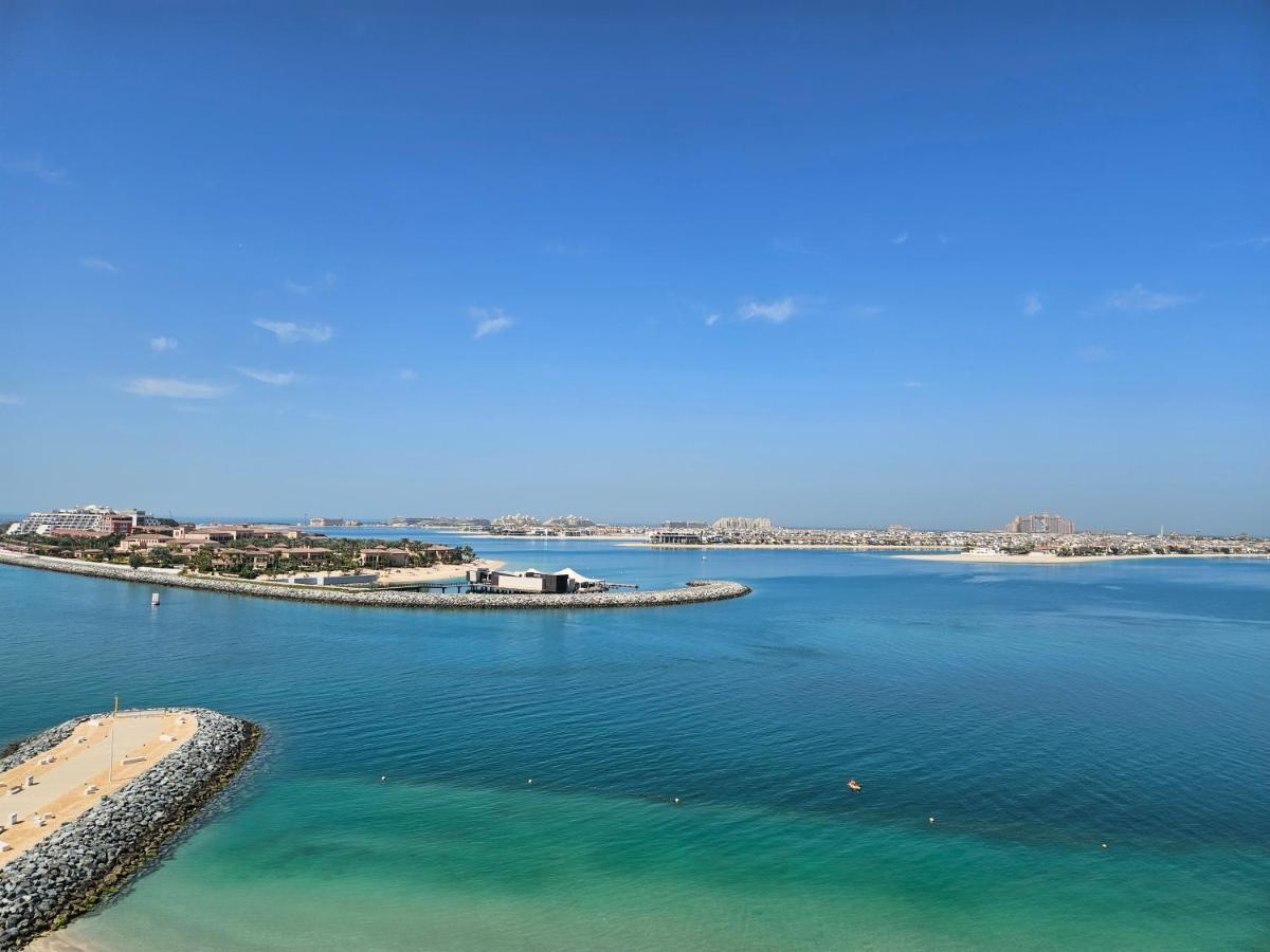 Vacay Lettings - Private Access -emaar Beachfront * Dubái