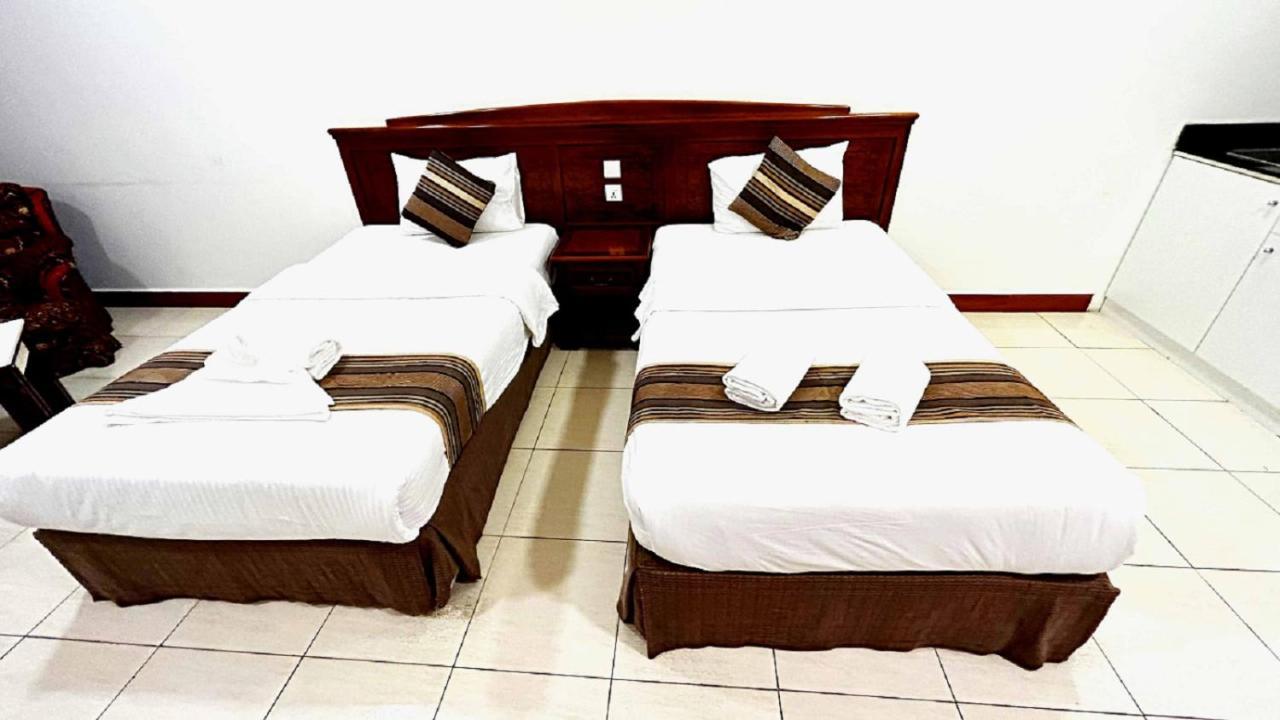 Moon Valley - Bur Dubai, Burjuman Aparthotel 3*
