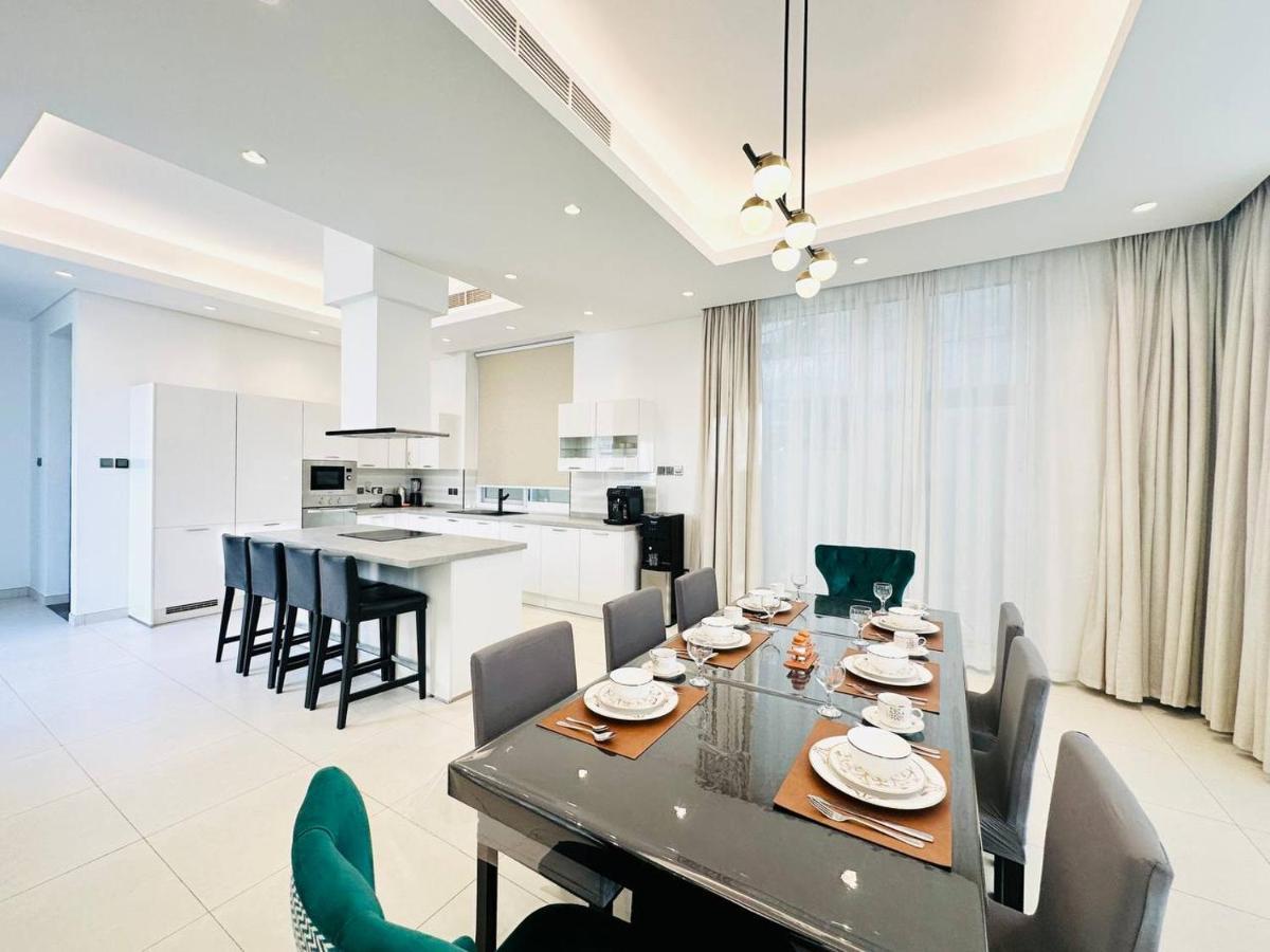 Vip 5 Bedroom Private Pool Lift Luxury Villa Dubai