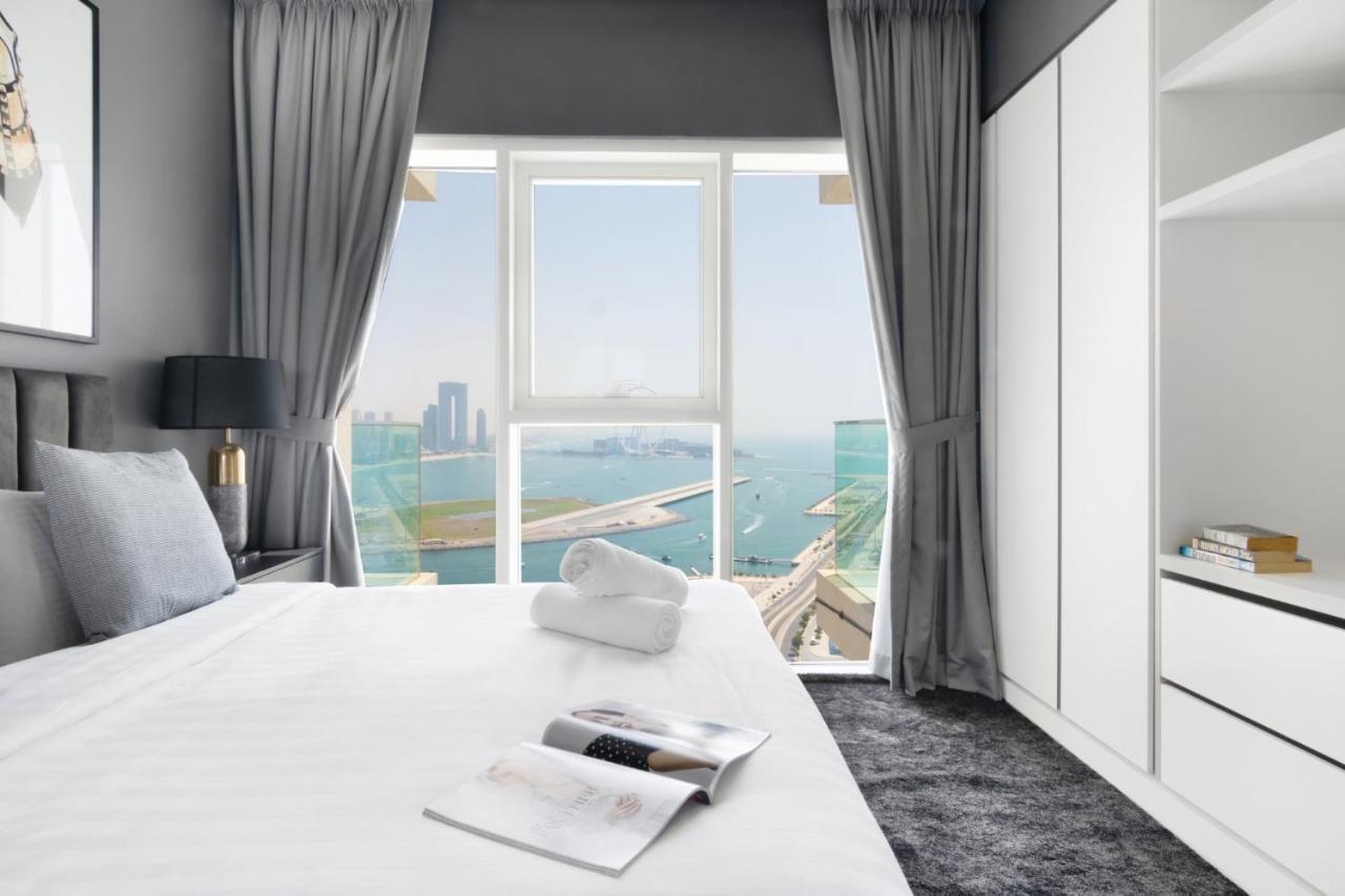Views In From The Gorgeous Appartement Dubai