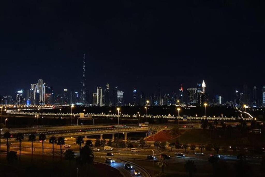 Venduras - Skyline View Farhad Azizi Al Jaddaf Apartemen *