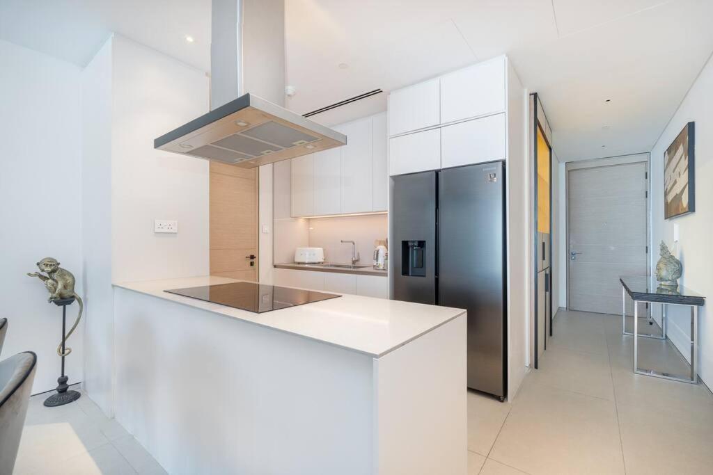 Suiteable Homes - Sensational 3 Bedroom With Mesmerizing Seaview * Dubai