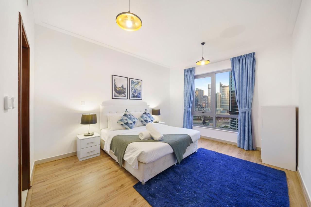 Contemporary & Roomy 2br With Burj Khalifa View Lejlighed Dubai