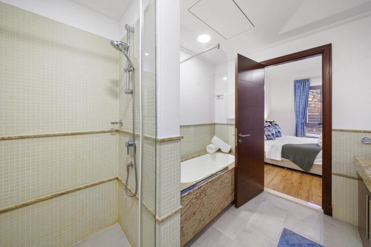 Contemporary & Roomy 2br With Burj Khalifa View Lejlighed *