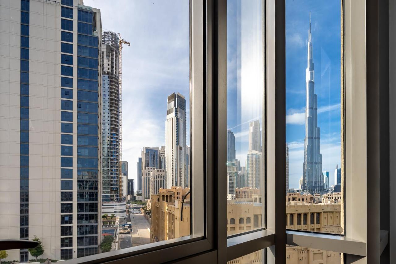 Contemporary & Roomy 2br With Burj Khalifa View Dubaï
